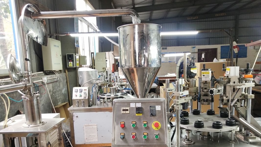 Wuxi Hongyu Daily-use Products Co., Ltd. สายการผลิตของผู้ผลิต