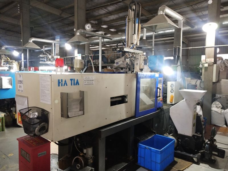 Wuxi Hongyu Daily-use Products Co., Ltd. สายการผลิตของผู้ผลิต